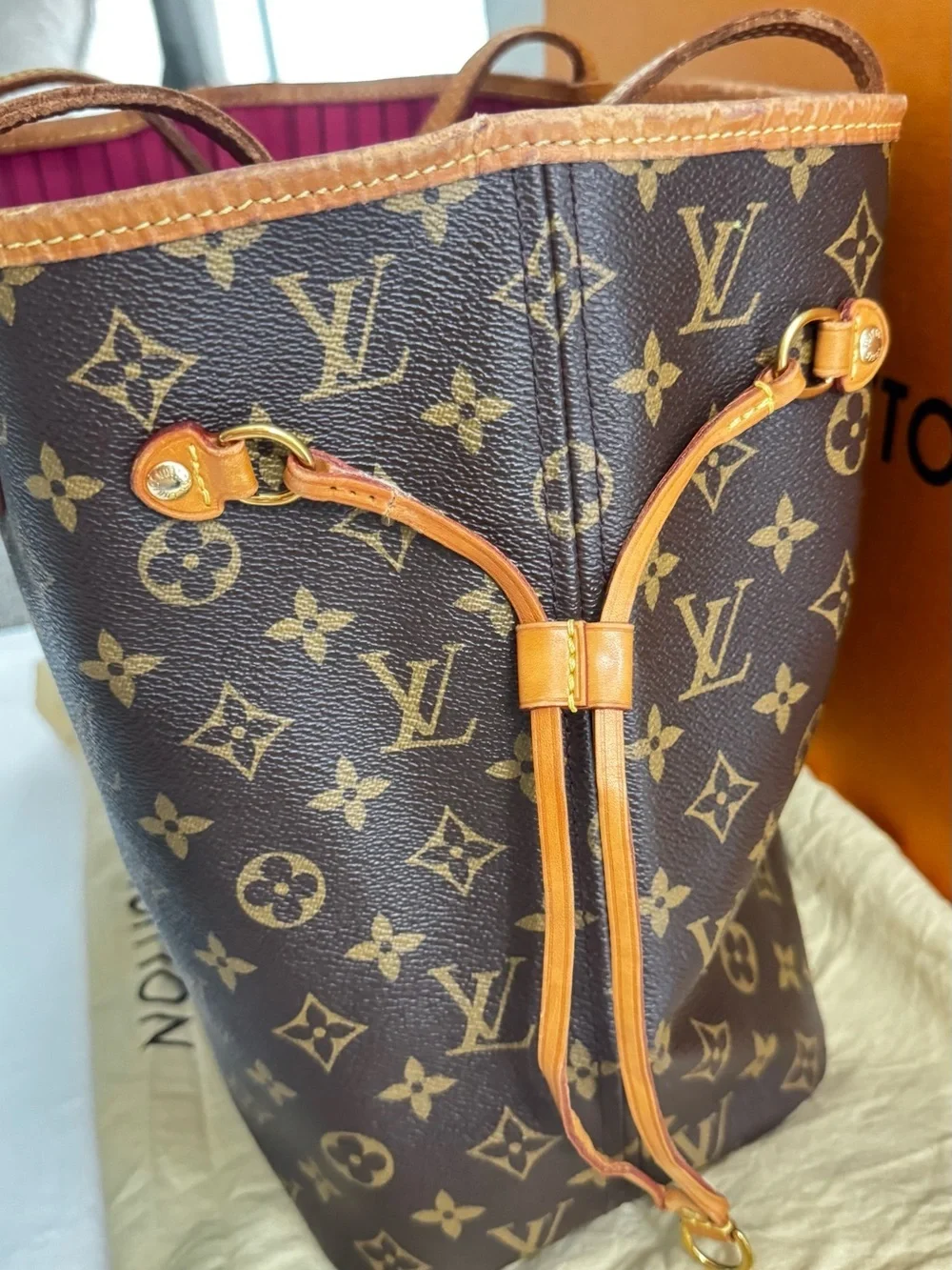 Louis Vuitton Authentic Neverfull MM Monogram Canvas Brown Tote Bag